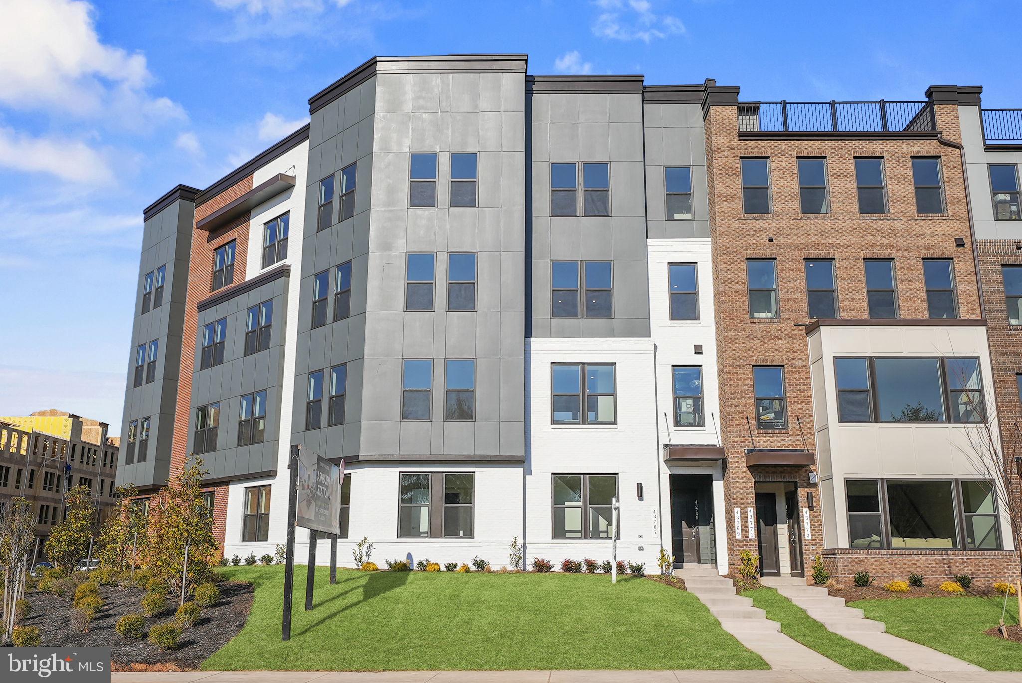 ASHBURN STATION - Residential