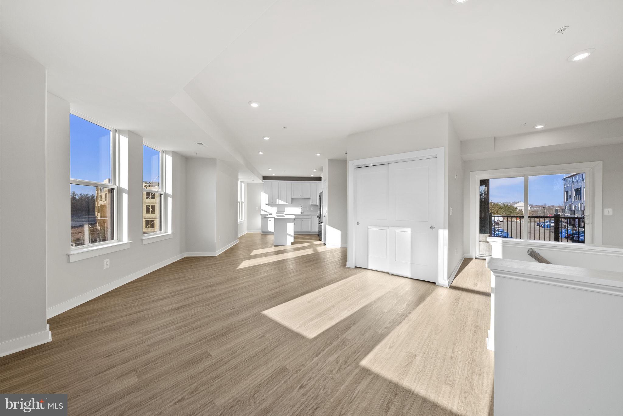 ASHBURN STATION - Residential