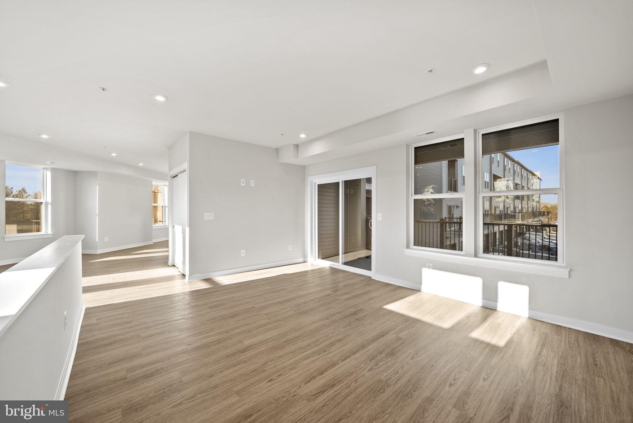 ASHBURN STATION - Residential