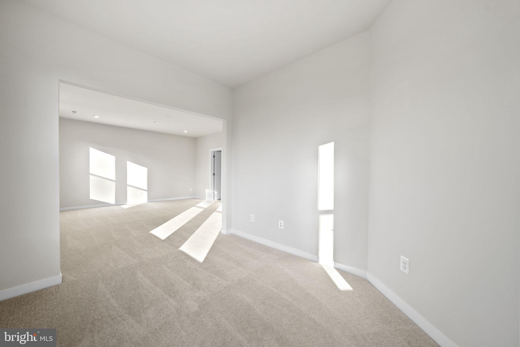 ASHBURN STATION - Residential