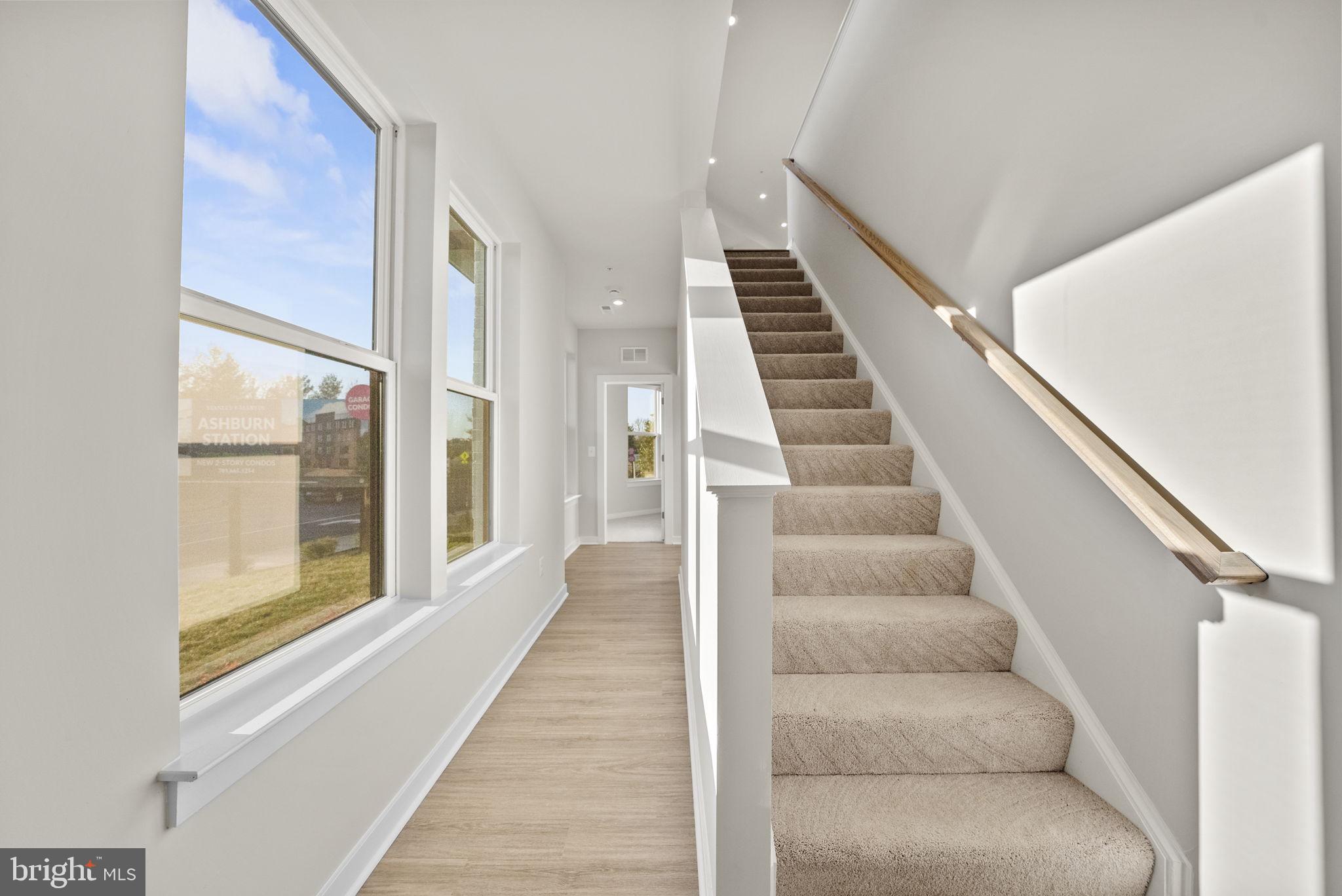 ASHBURN STATION - Residential