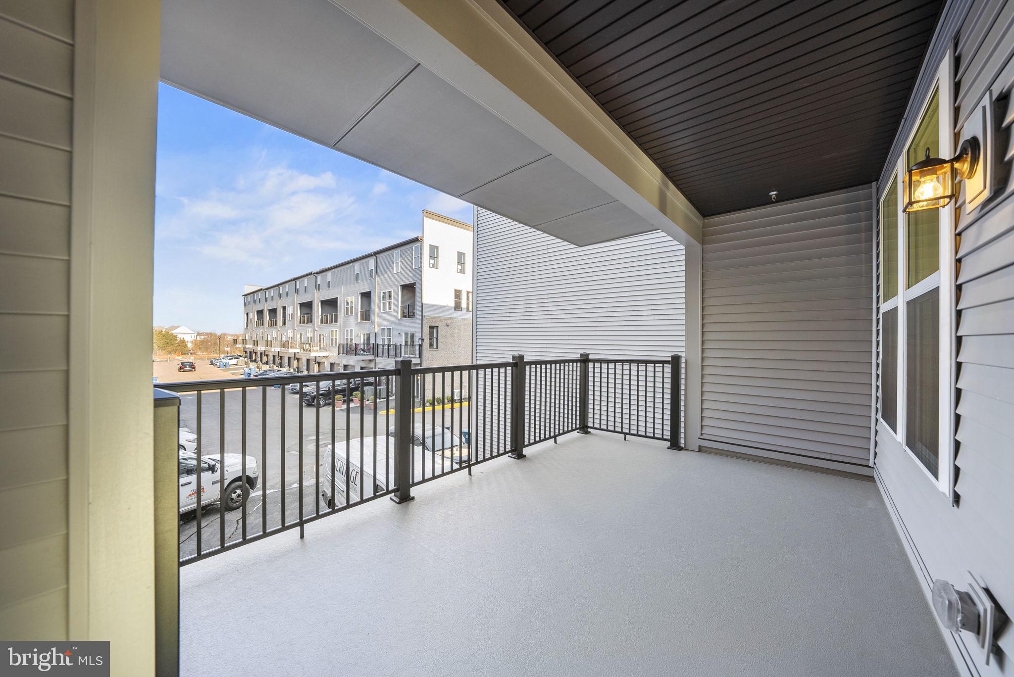 ASHBURN STATION - Residential