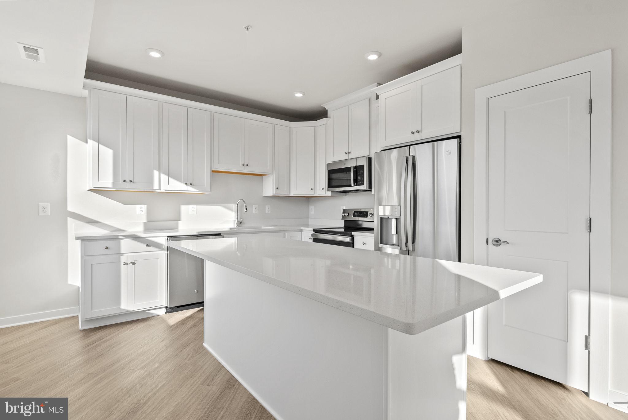 ASHBURN STATION - Residential