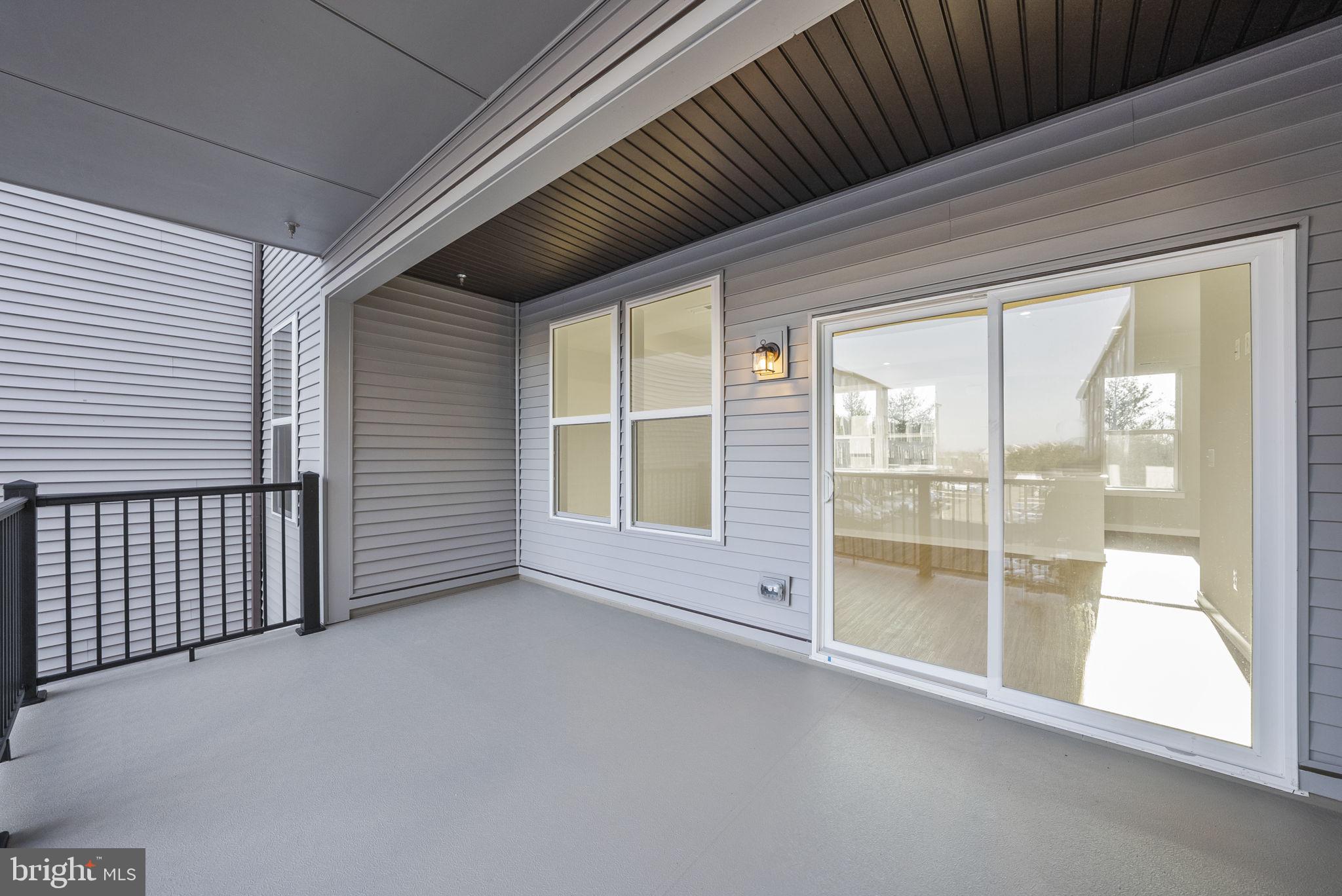 ASHBURN STATION - Residential