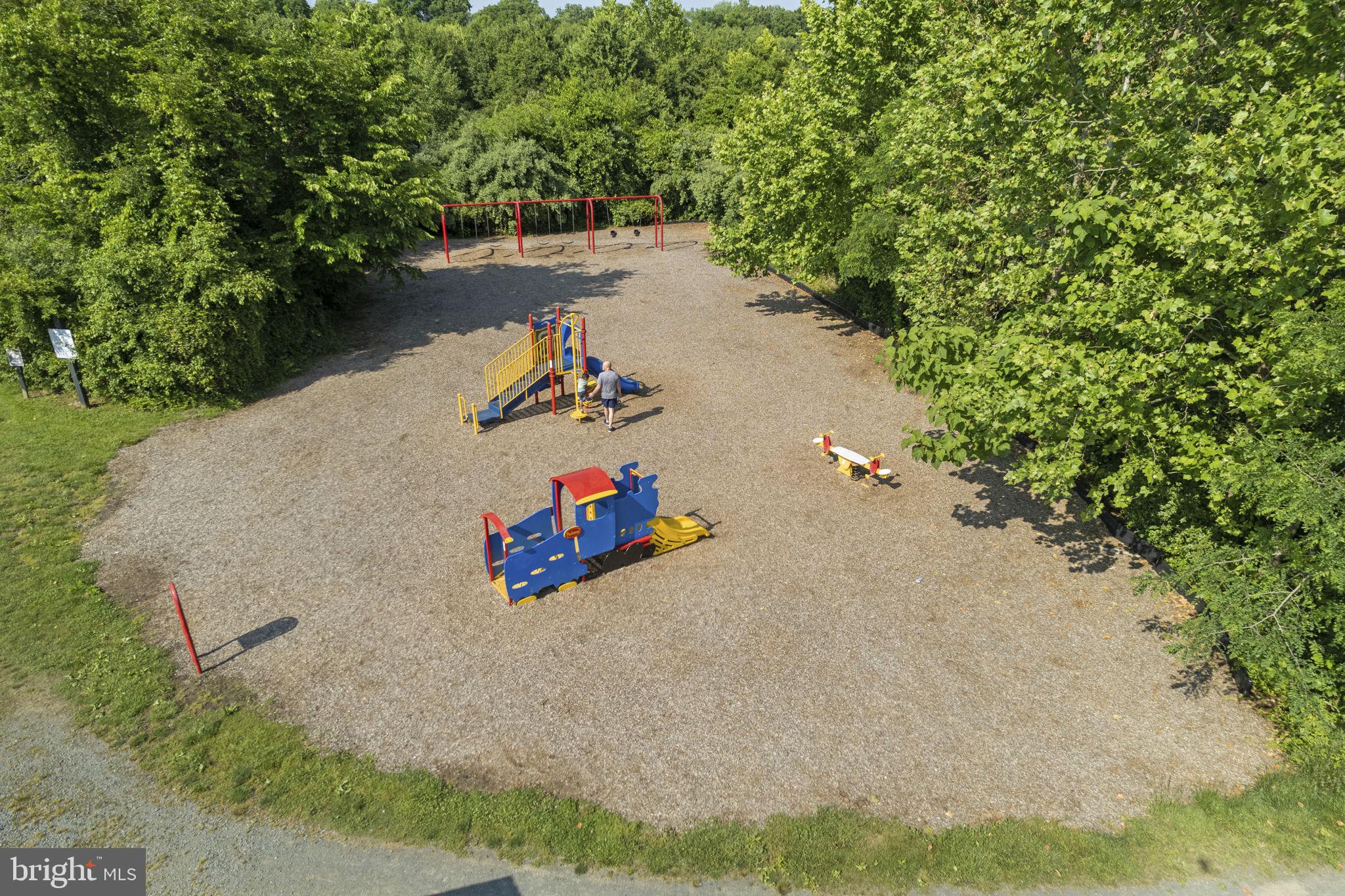 ASHBURN STATION - Residential