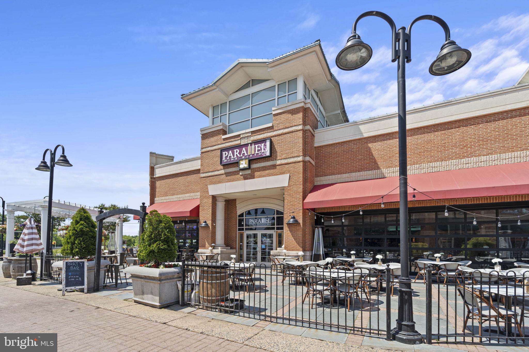 ASHBURN STATION - Residential