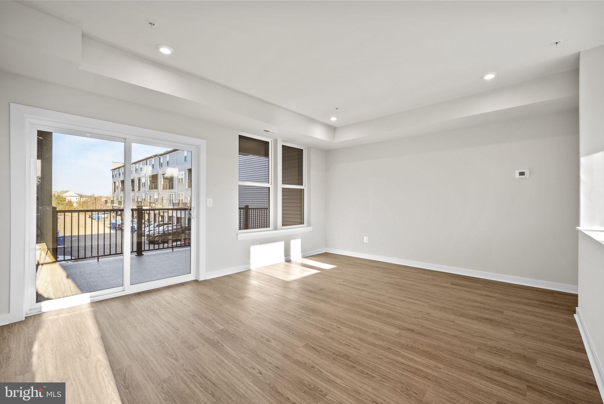 ASHBURN STATION - Residential