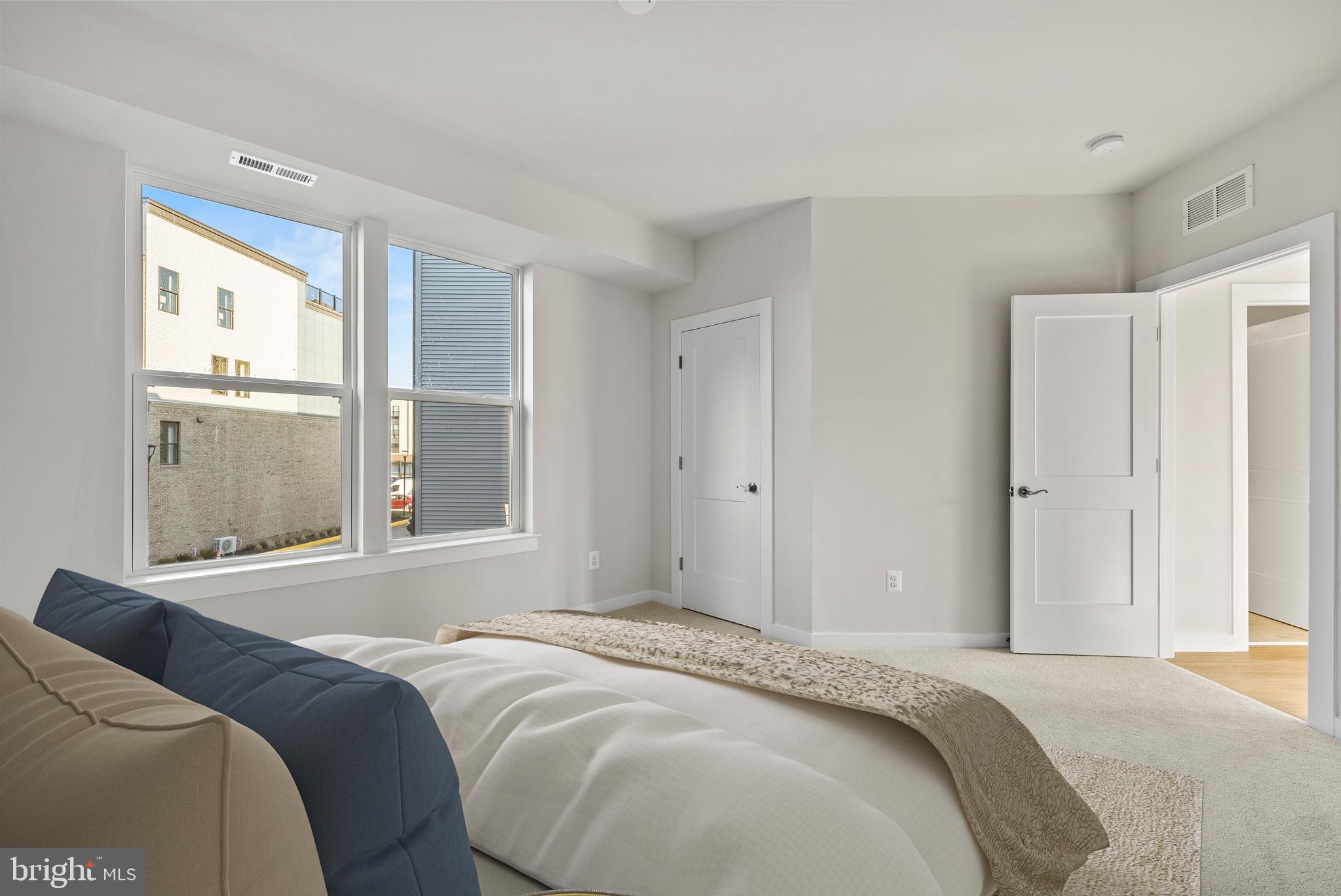 ASHBURN STATION - Residential