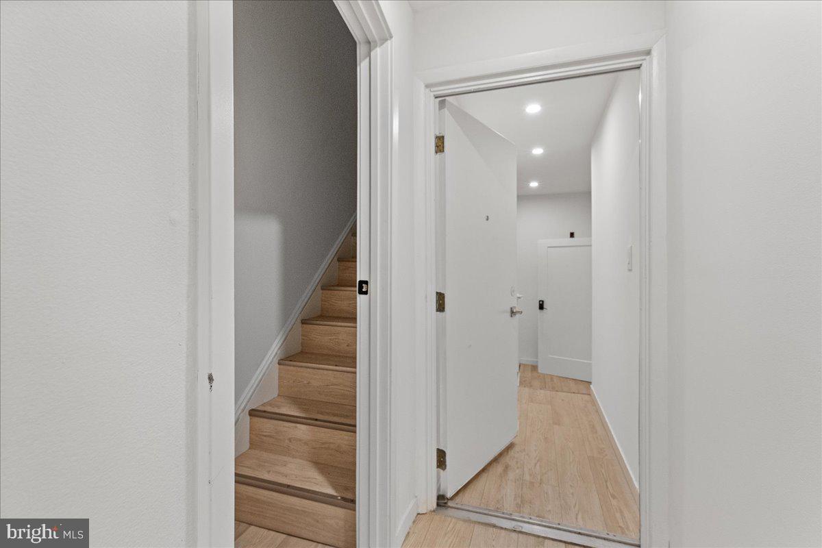 UNIVERSITY CITY - Residential Lease