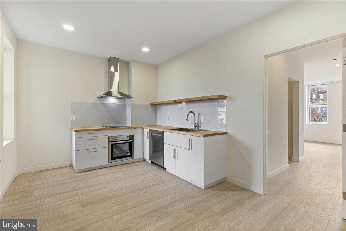 UNIVERSITY CITY - Residential Lease