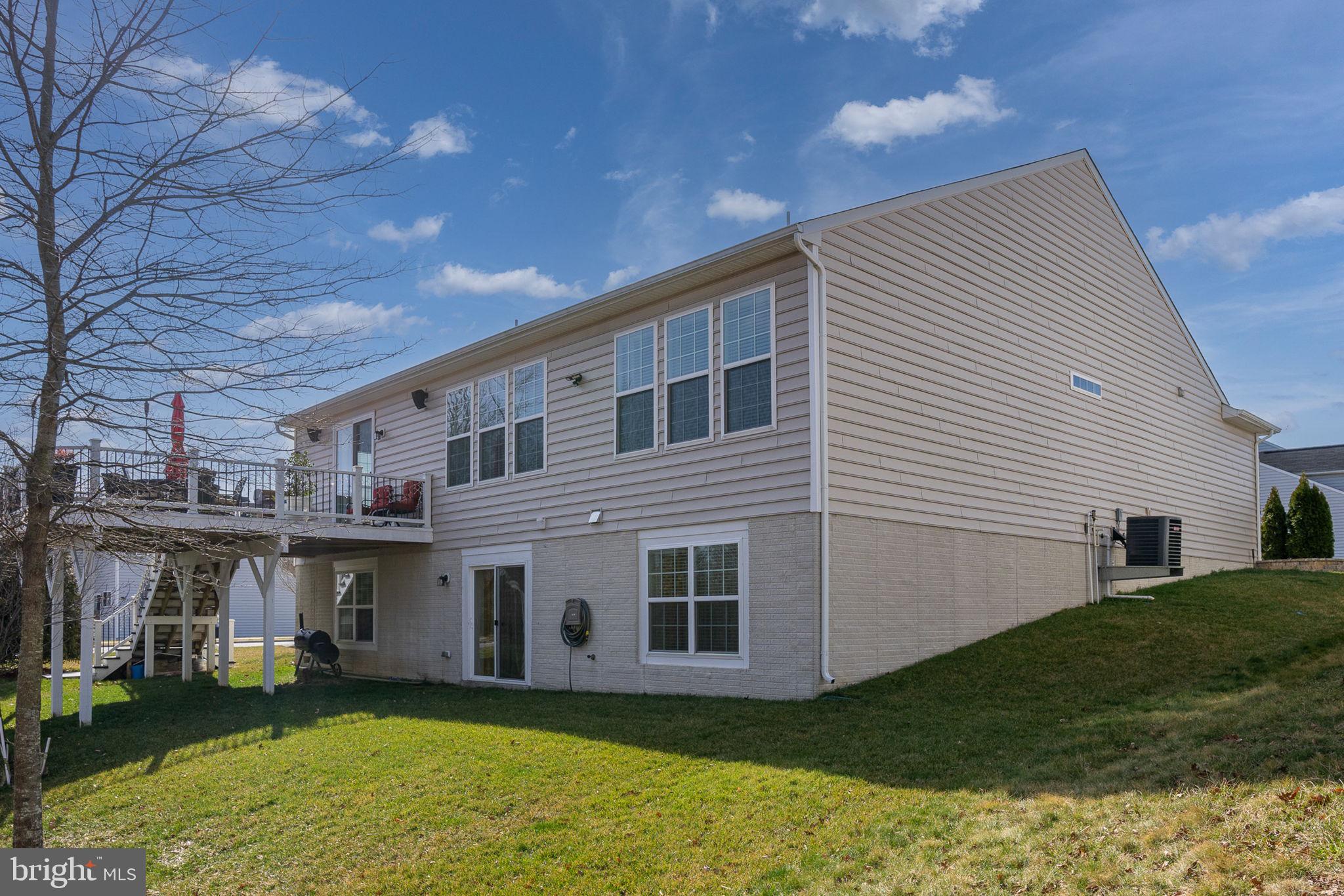 EAGLES POINTE WEST - Residential