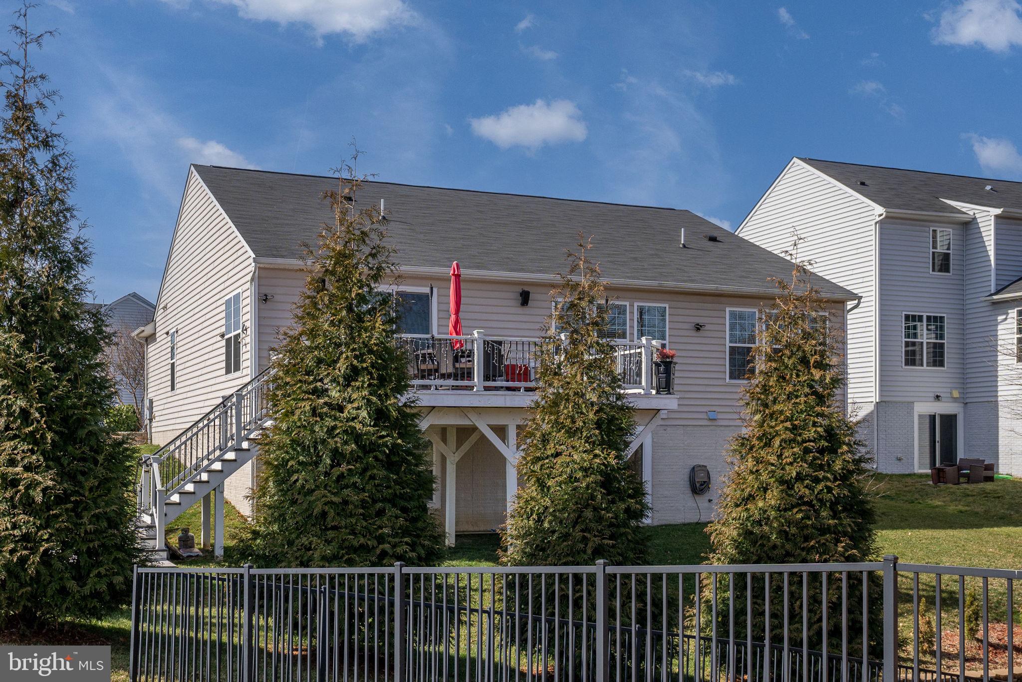 EAGLES POINTE WEST - Residential