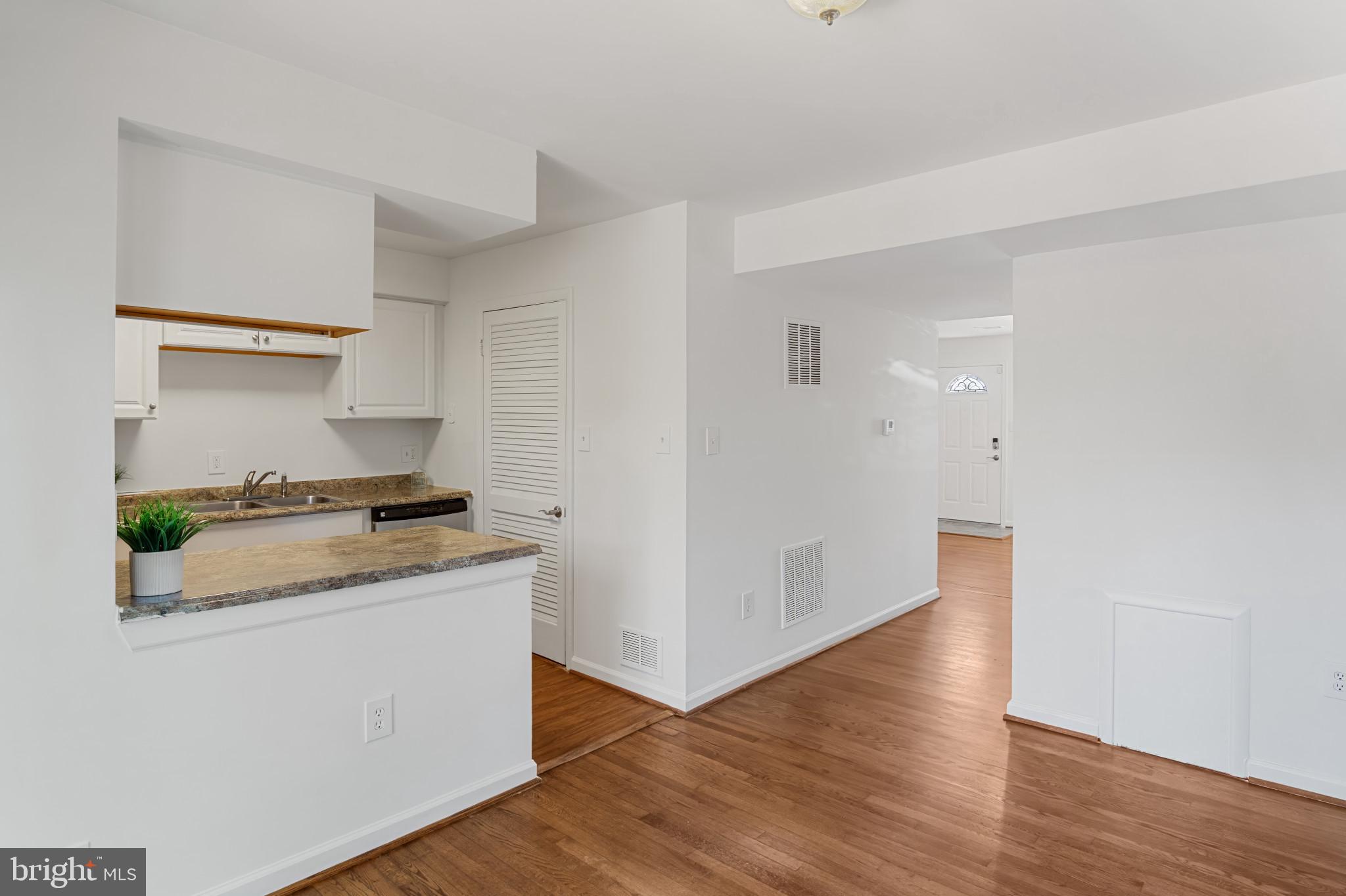 DALE CITY - Residential