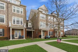 PRESERVE AT GOOSE CREEK - Residential