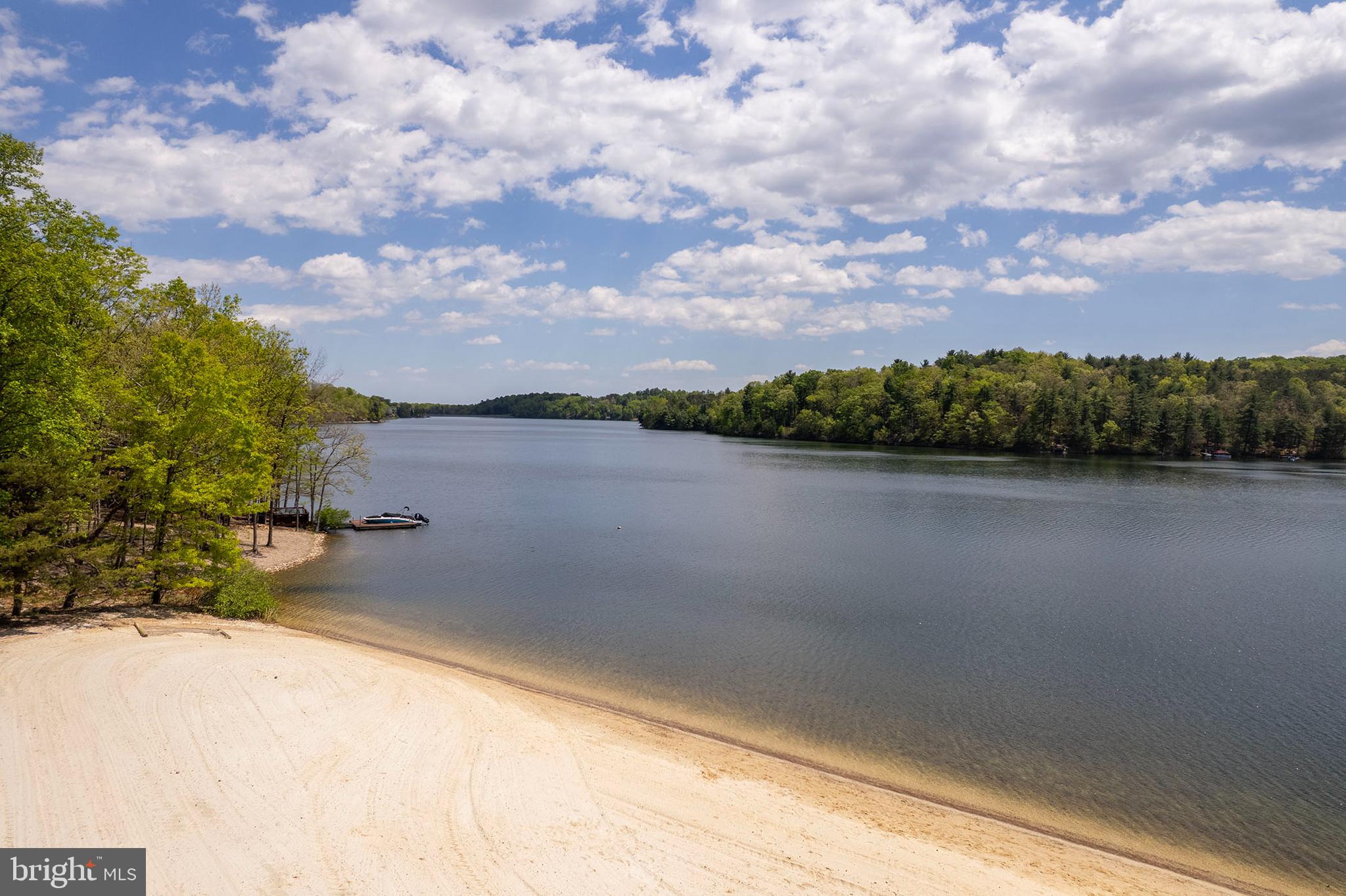 LAKE HOLIDAY ESTATES - Residential