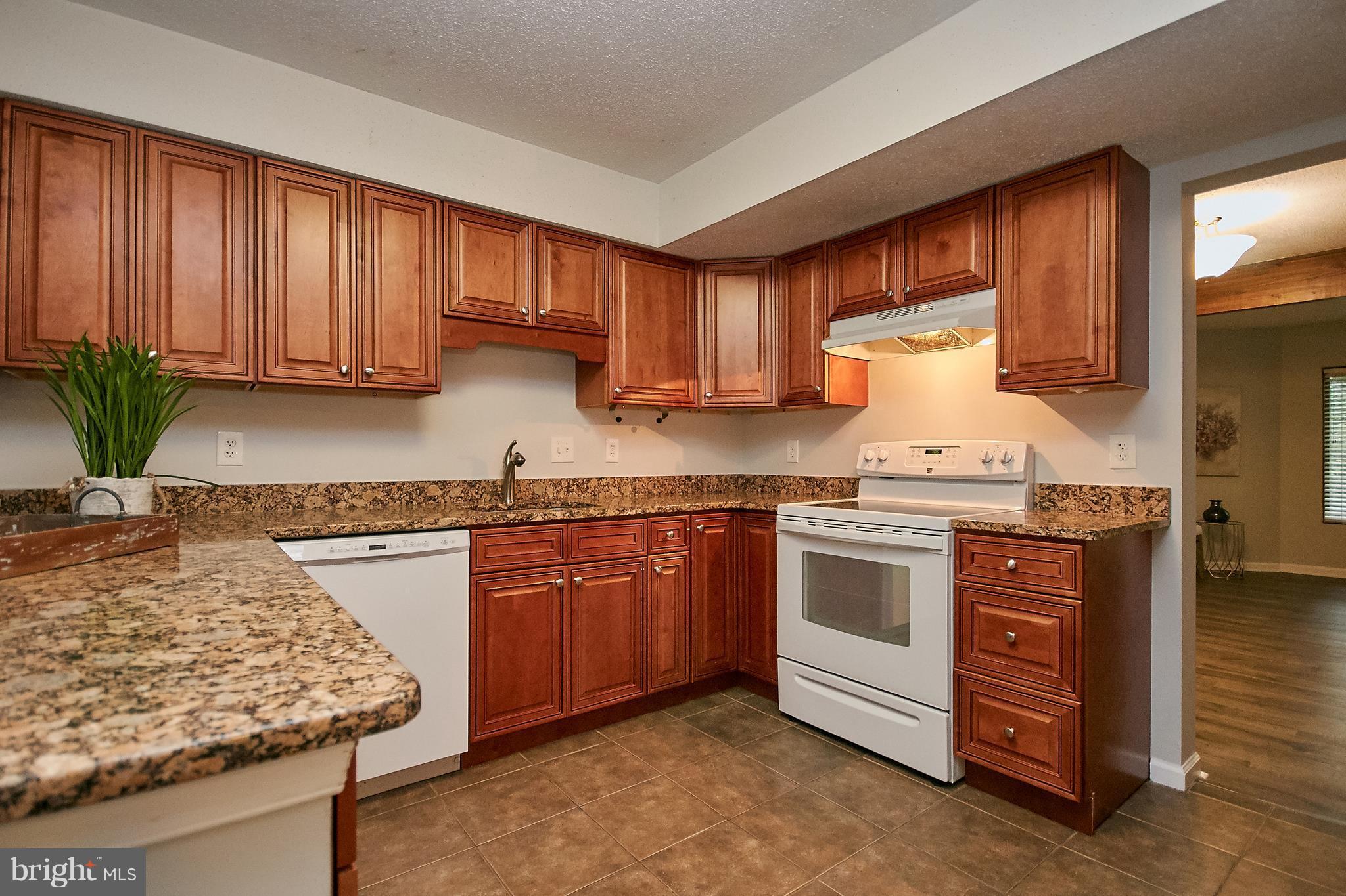 RESTON - Residential Lease