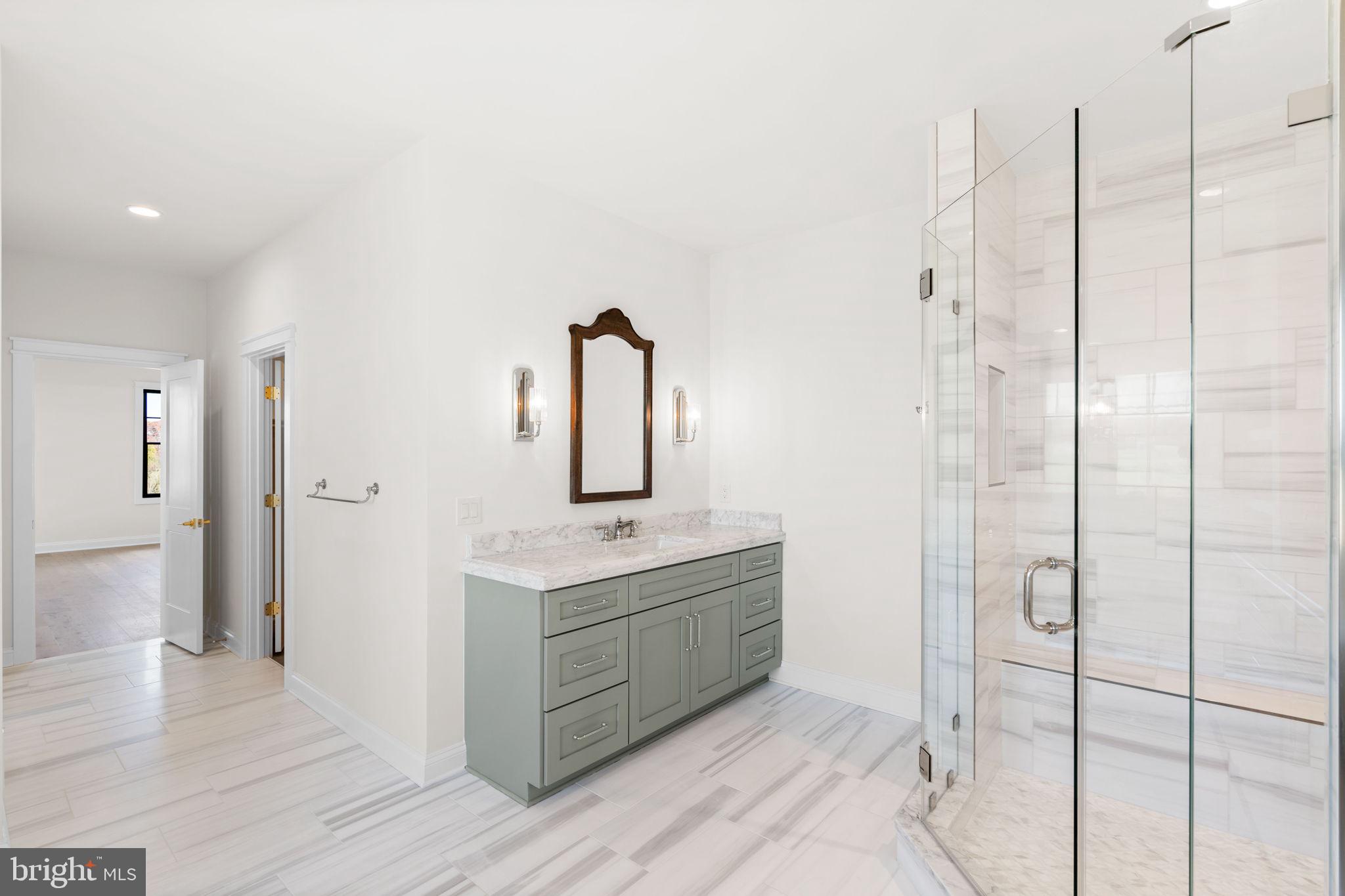 GLENMORE FARM - Residential