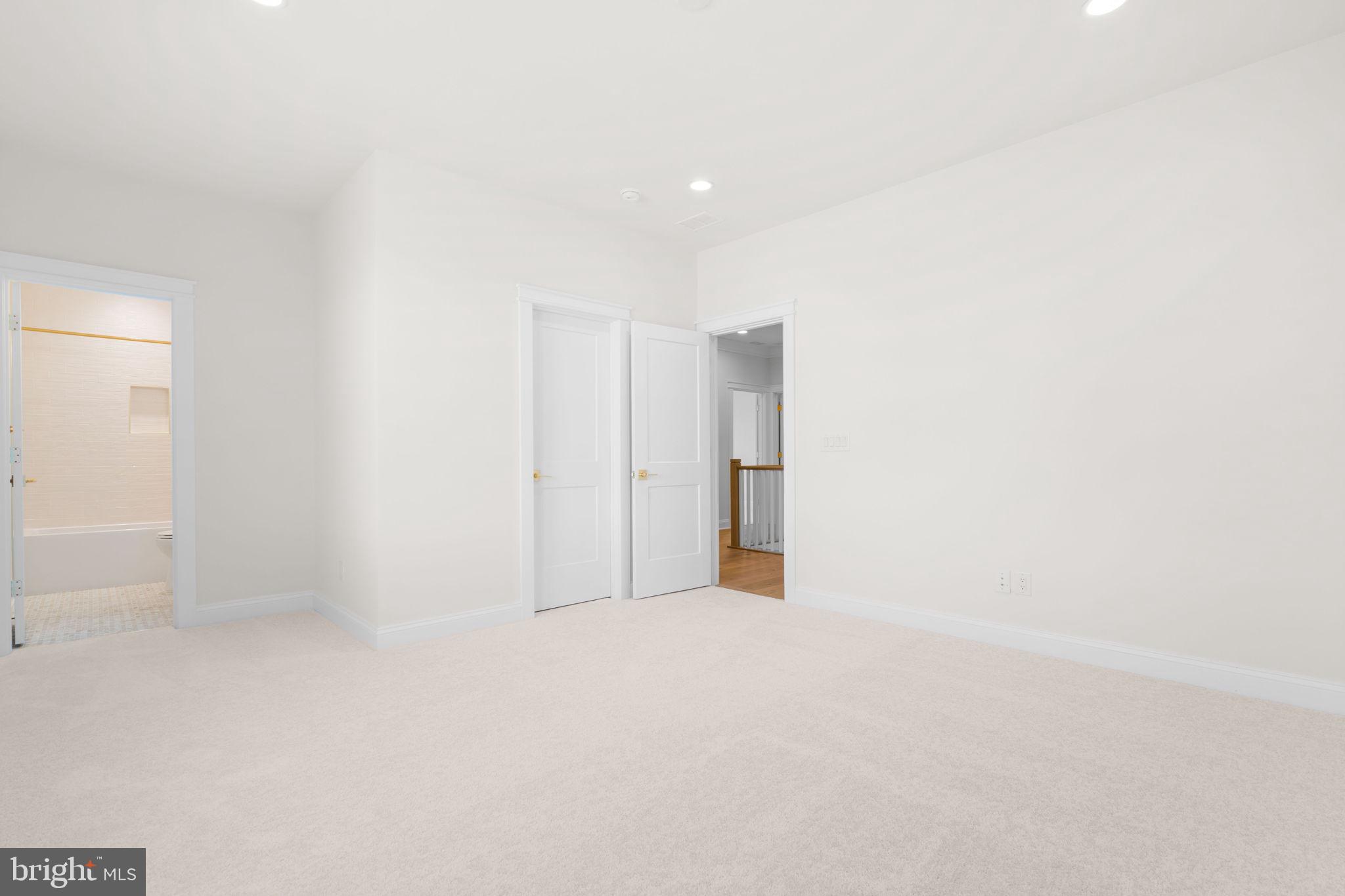 GLENMORE FARM - Residential