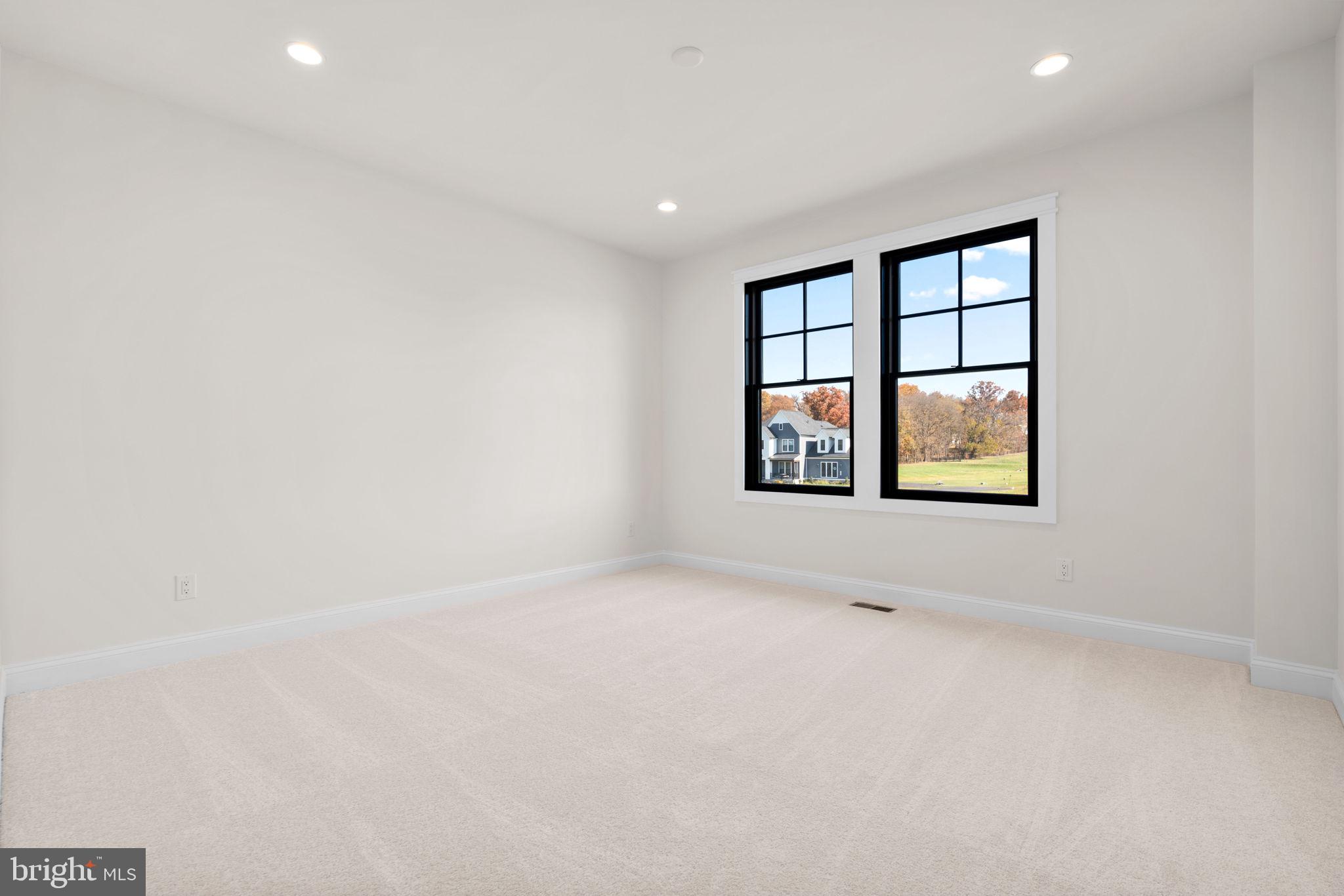 GLENMORE FARM - Residential