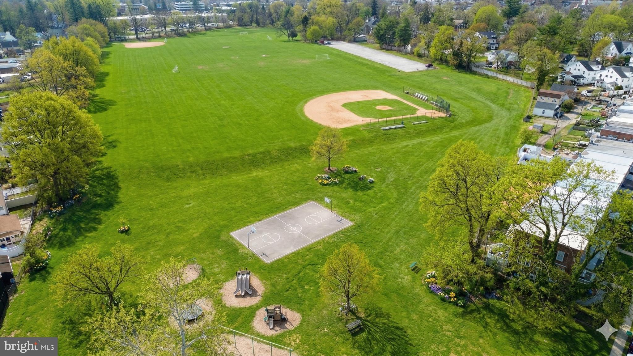 BRYN MAWR - Residential