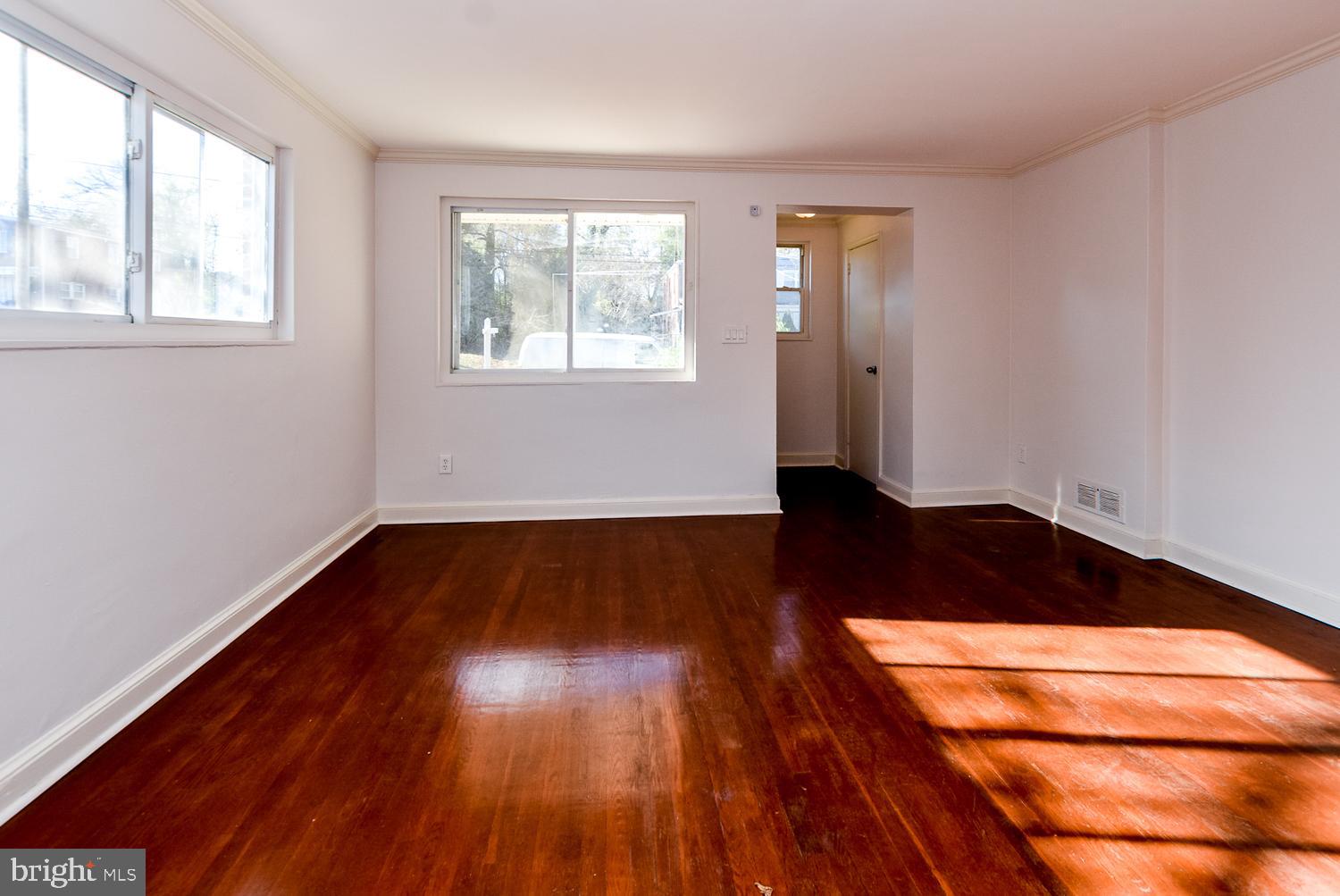 SOUTH CHEVERLY FOREST - Residential