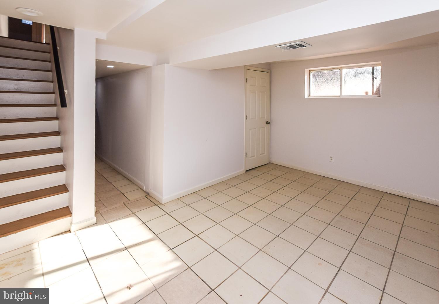 SOUTH CHEVERLY FOREST - Residential