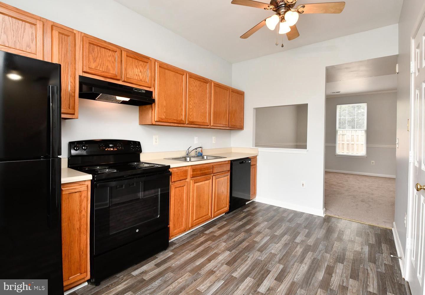 BROOKWOOD - Residential Lease