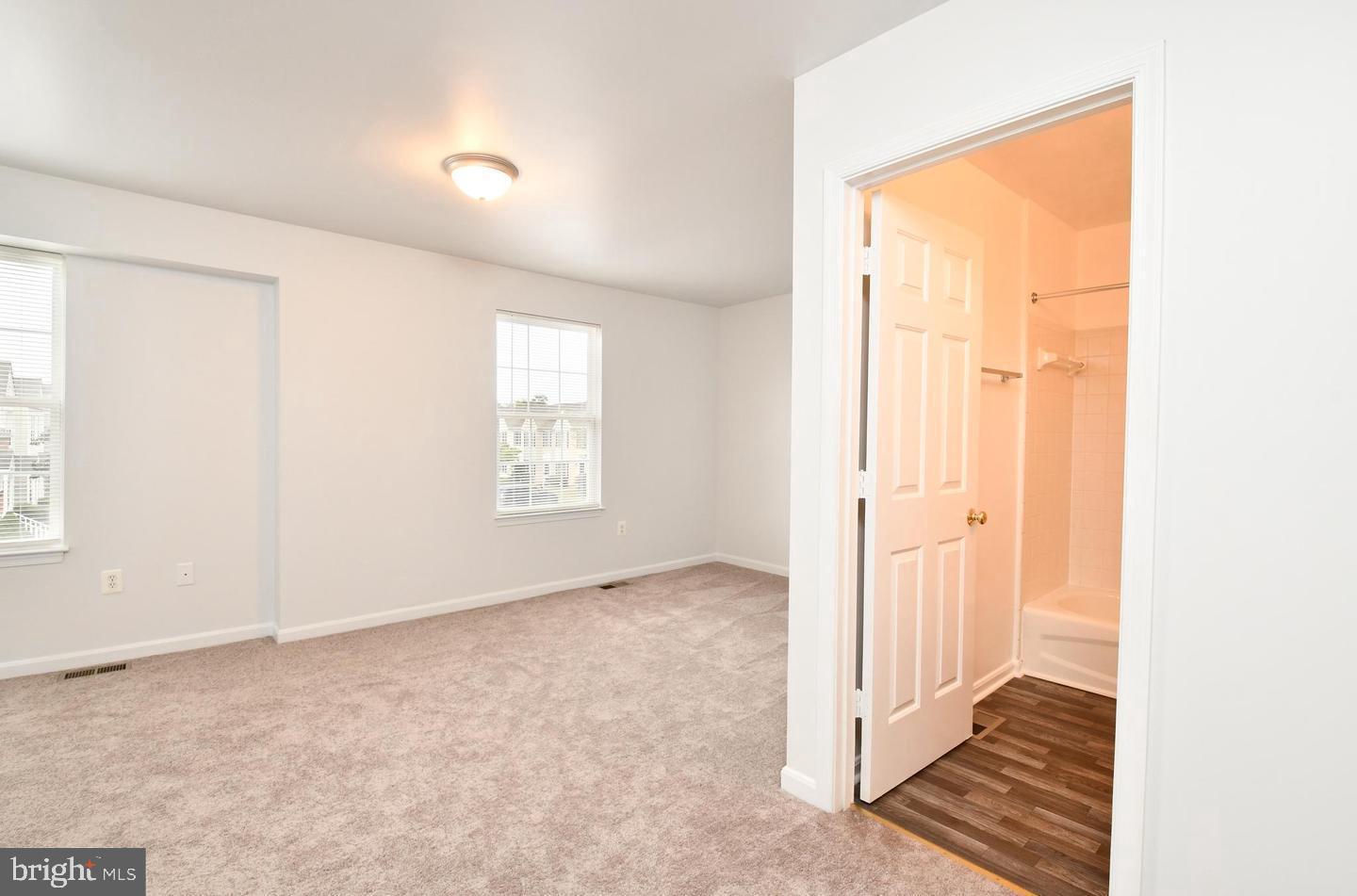 BROOKWOOD - Residential Lease