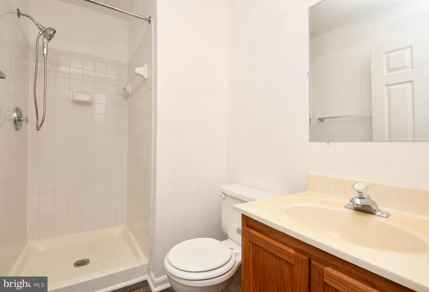 BROOKWOOD - Residential Lease