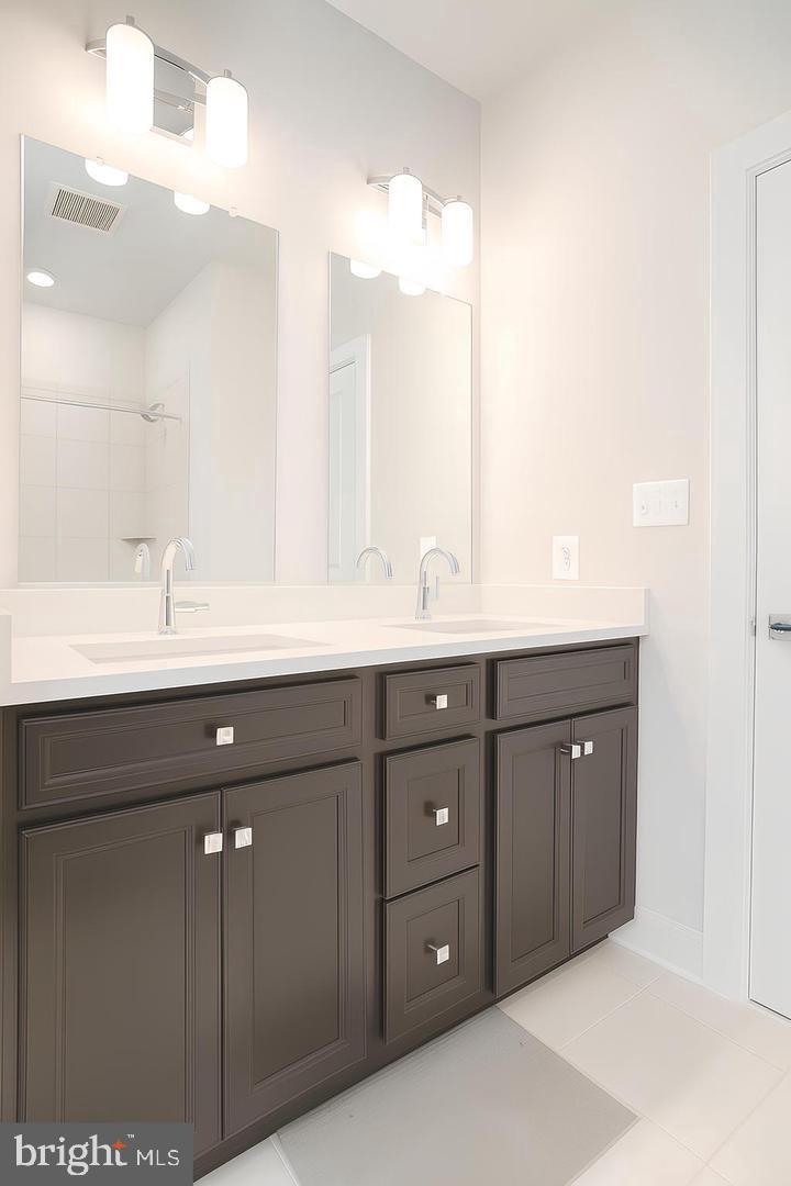 LAKE LINGANORE OAKDALE - Residential