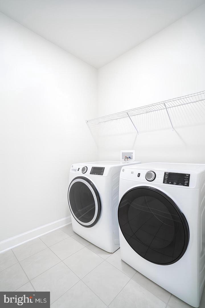 LAKE LINGANORE OAKDALE - Residential