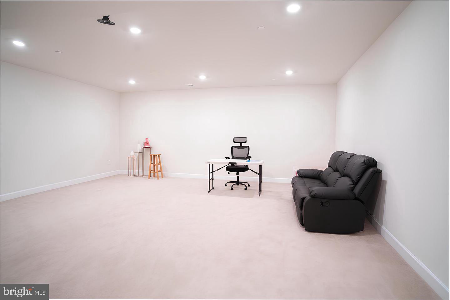 LAKE LINGANORE OAKDALE - Residential