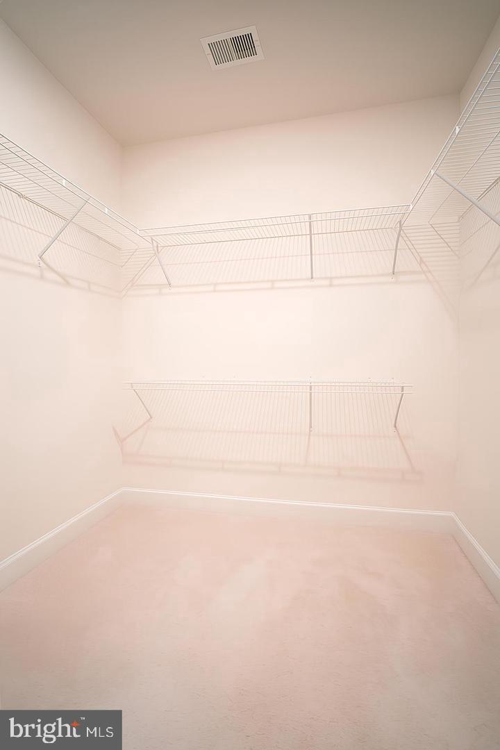 LAKE LINGANORE OAKDALE - Residential