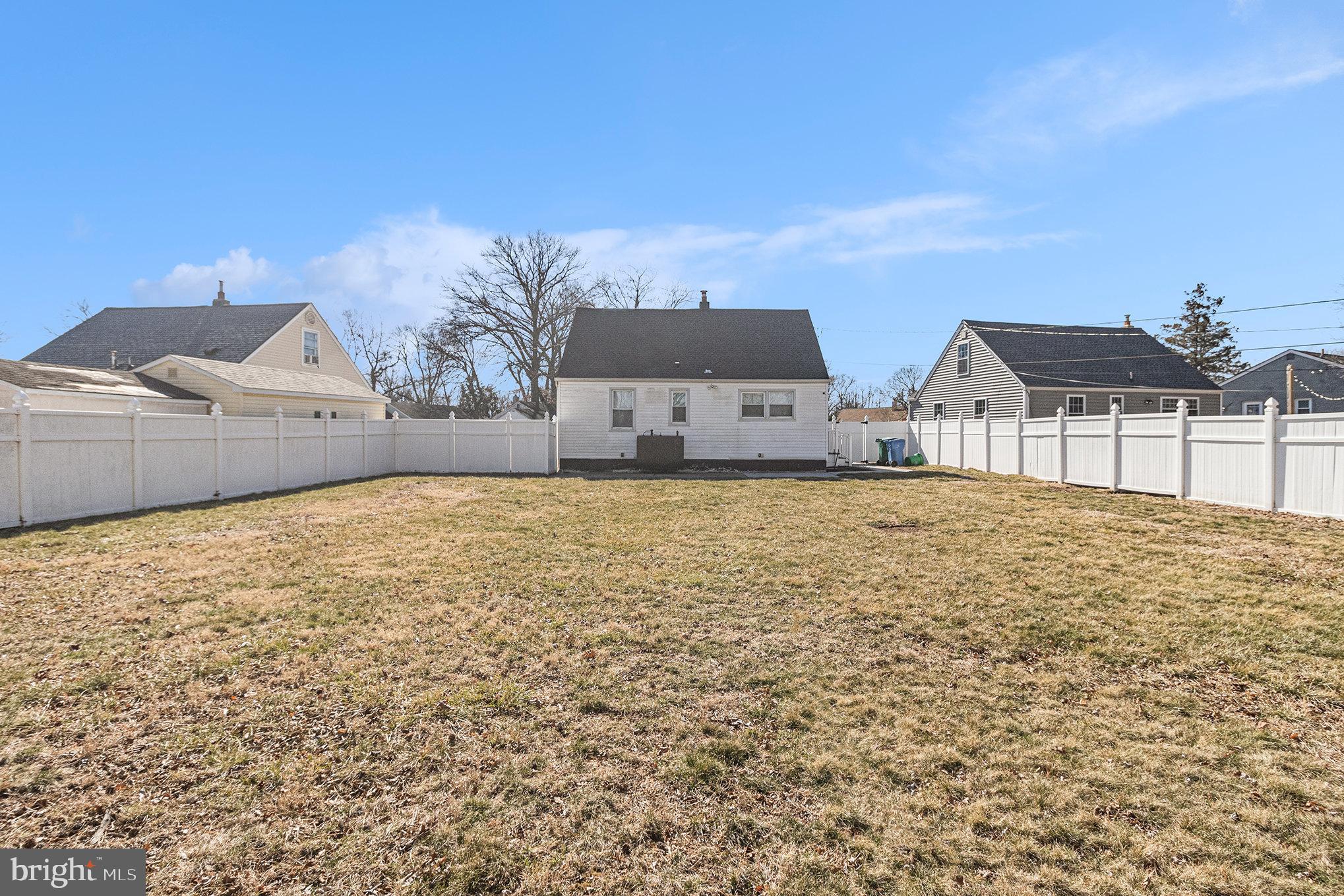 WINDER VIL - Residential