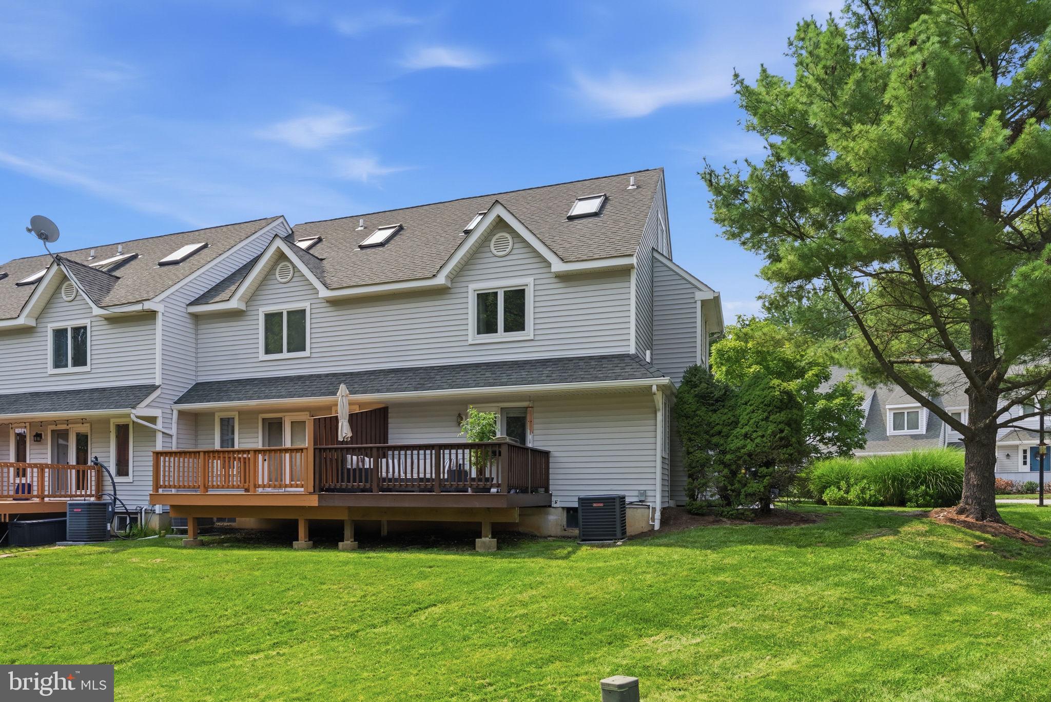 116 W THOMAS COURT 116