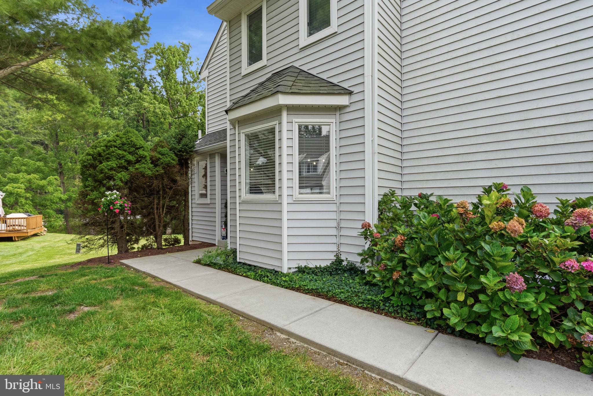 116 W THOMAS COURT 116