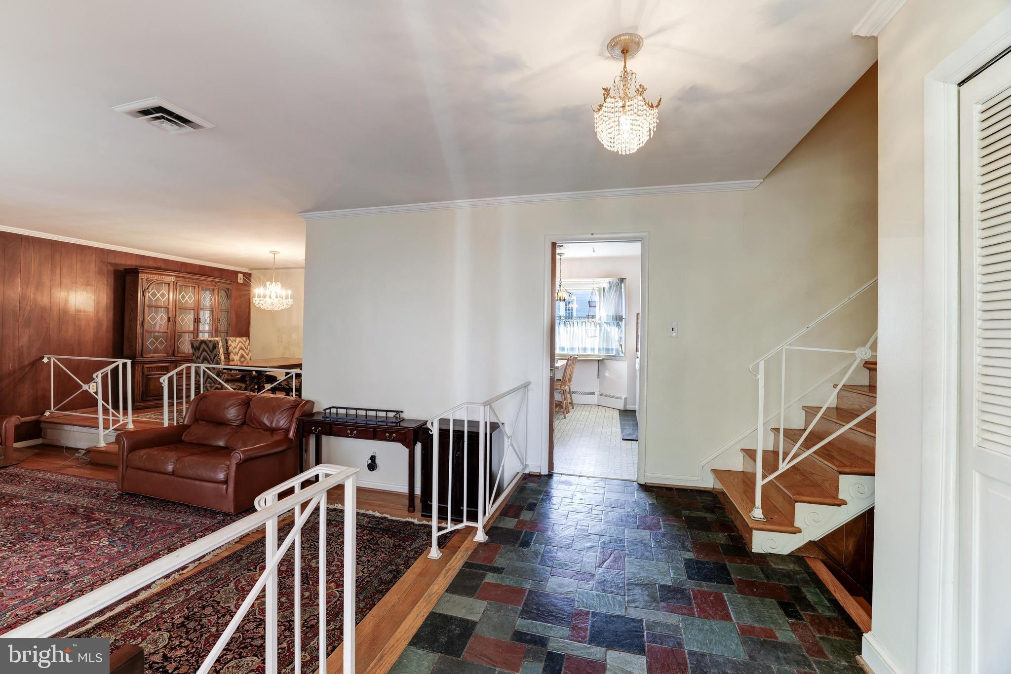 VARSITY PARK - Residential