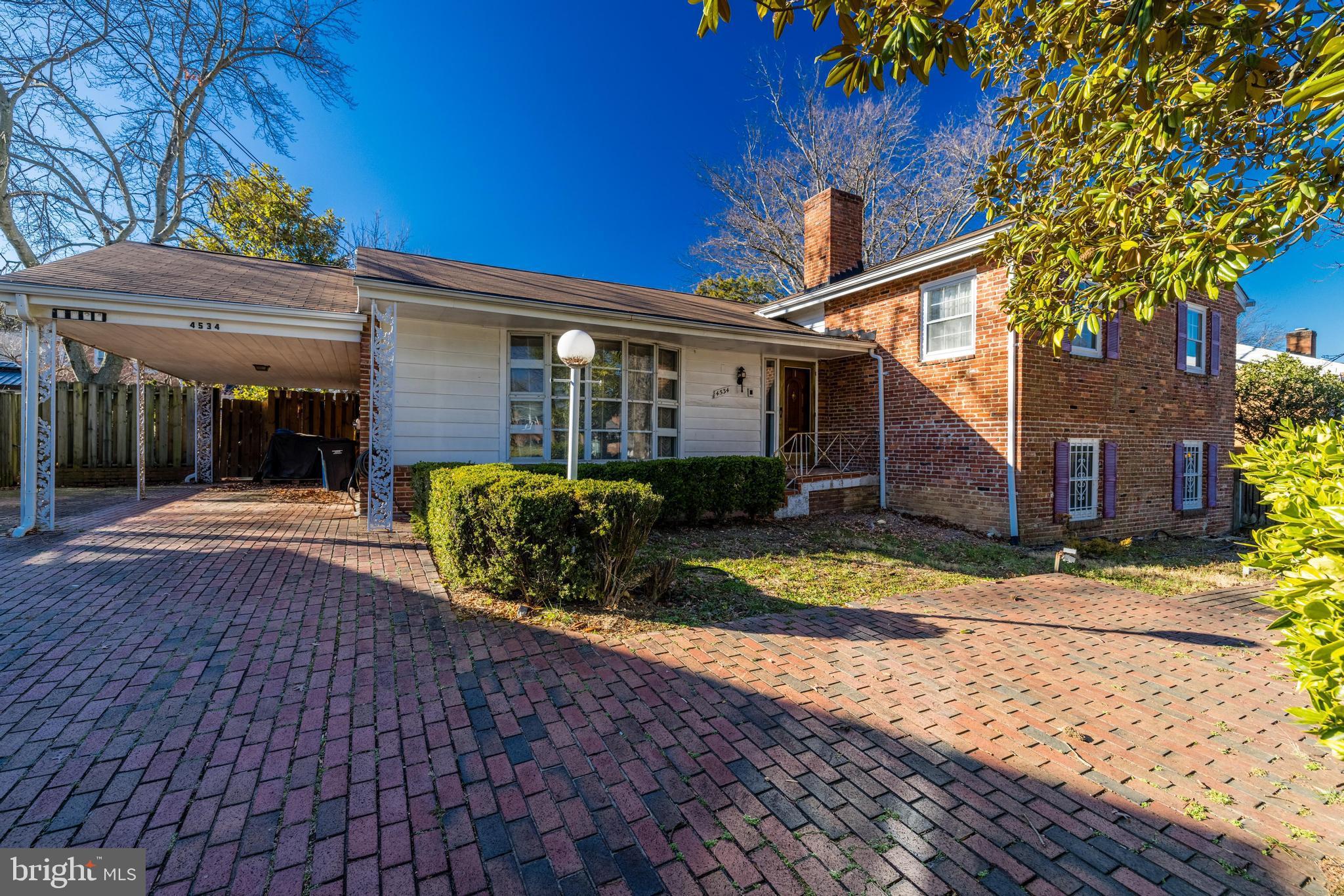 VARSITY PARK - Residential