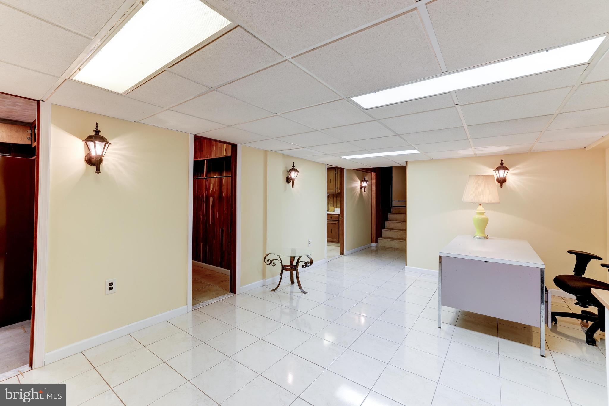 VARSITY PARK - Residential