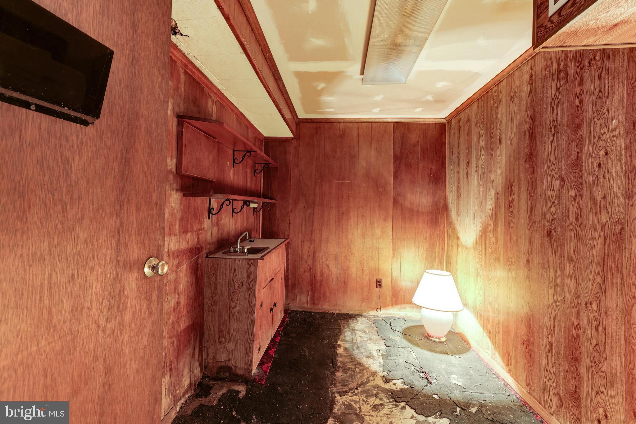 VARSITY PARK - Residential