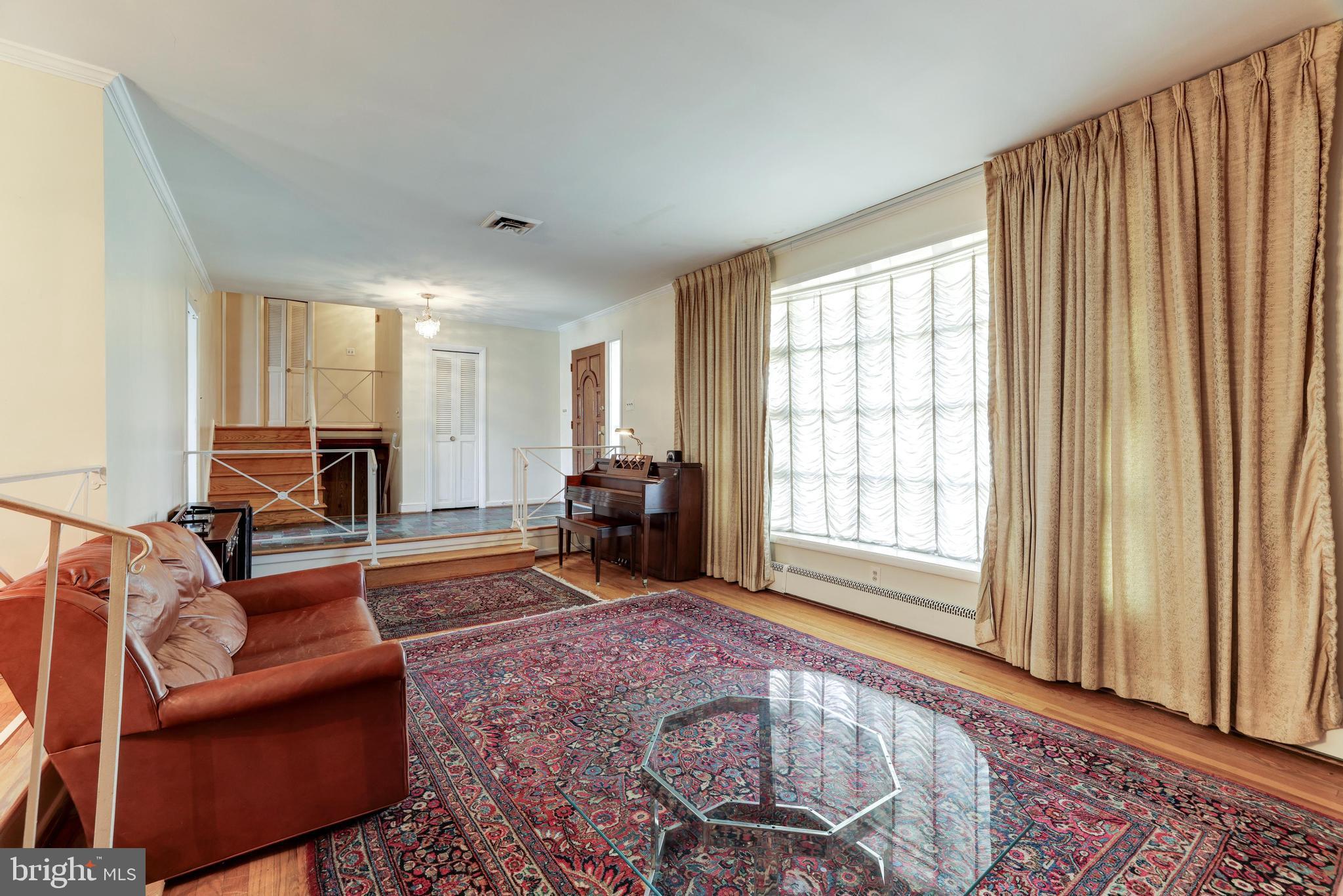 VARSITY PARK - Residential