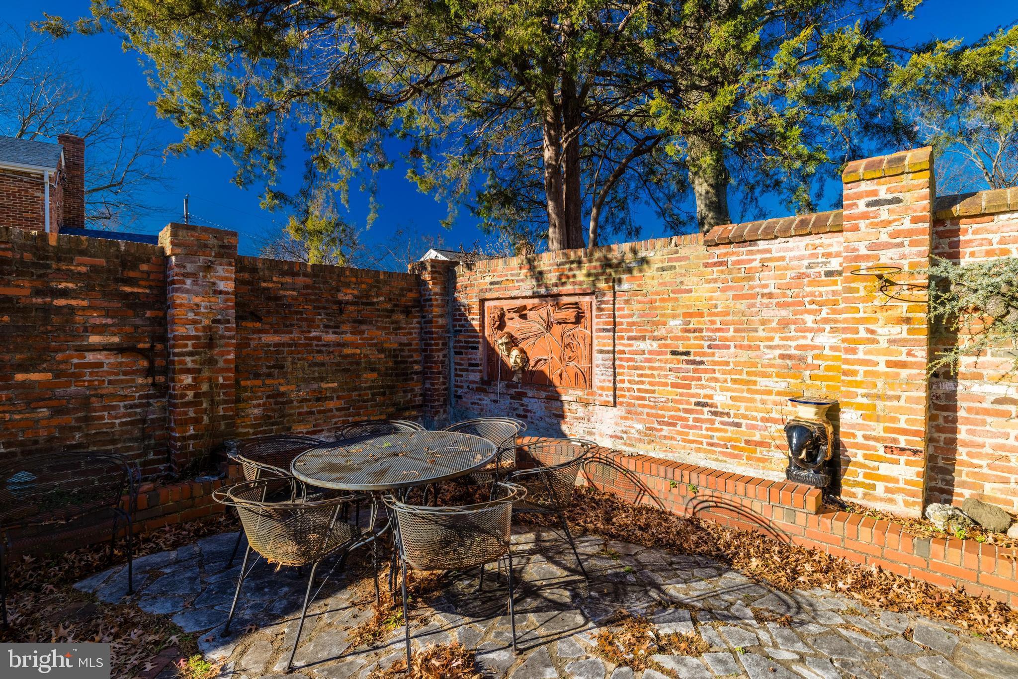 VARSITY PARK - Residential