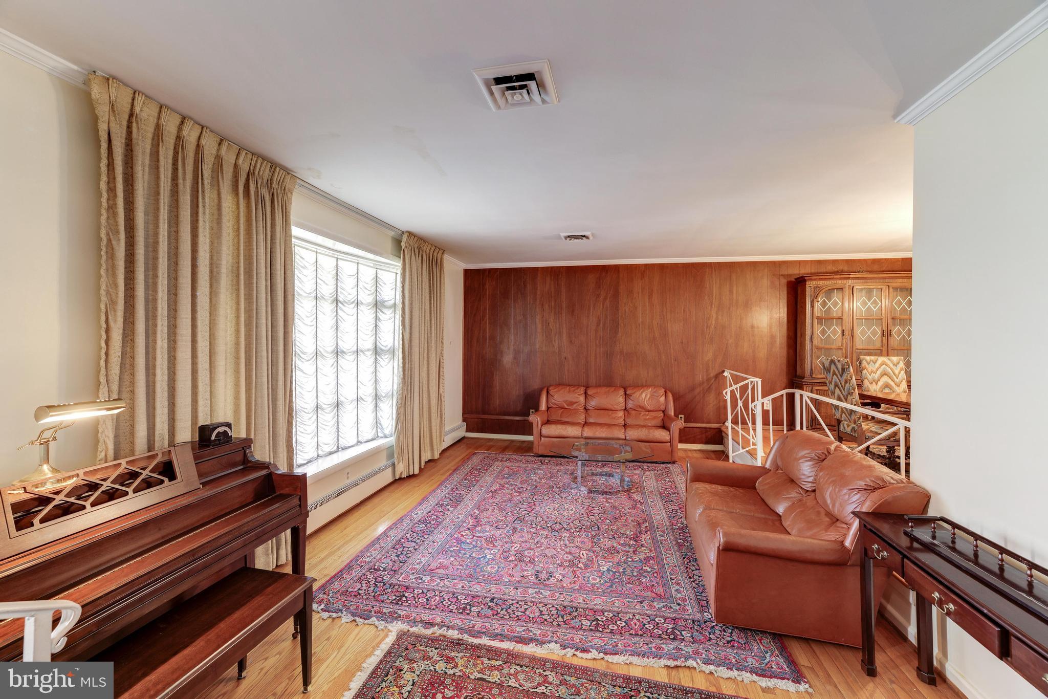 VARSITY PARK - Residential