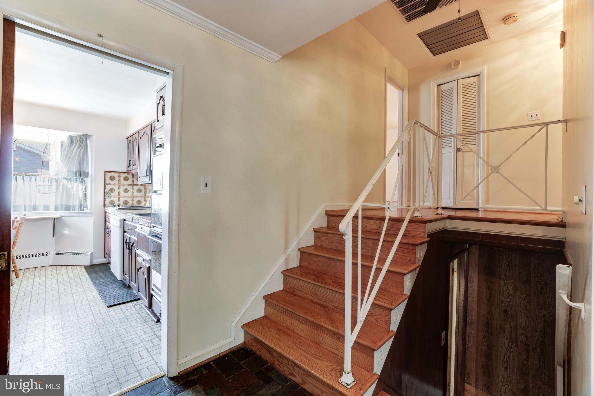 VARSITY PARK - Residential