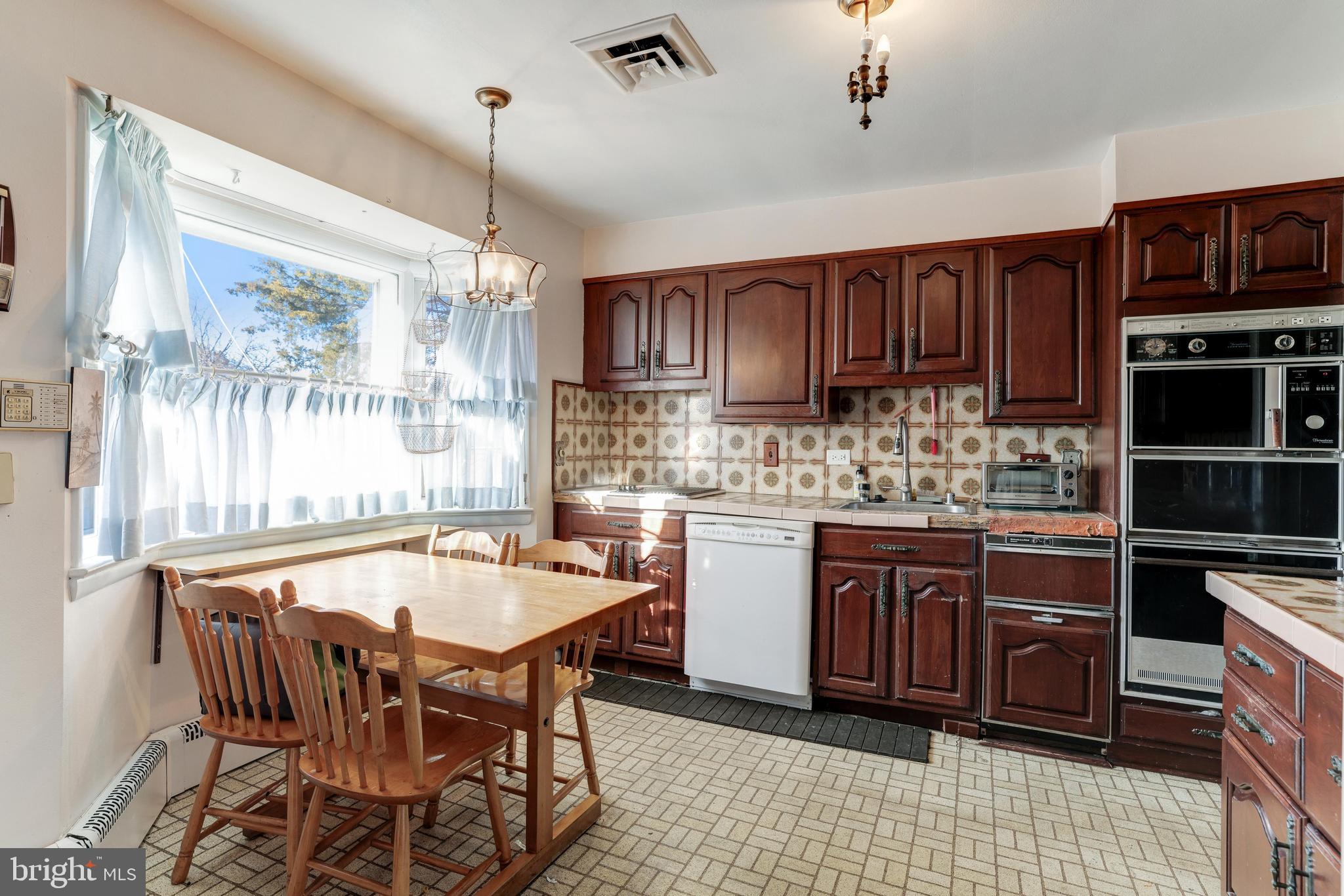 VARSITY PARK - Residential