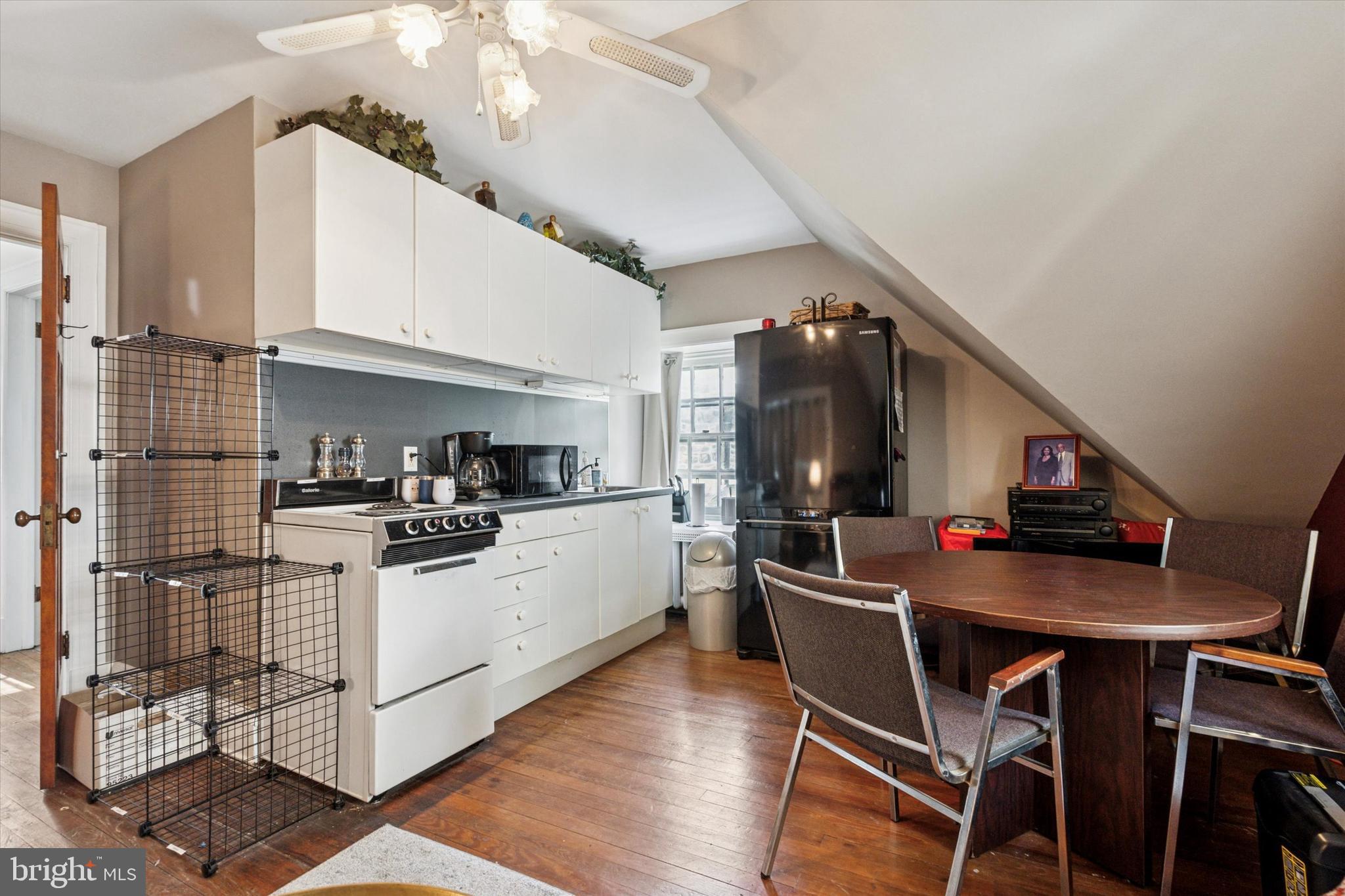 OVERBROOK FARMS - Residential