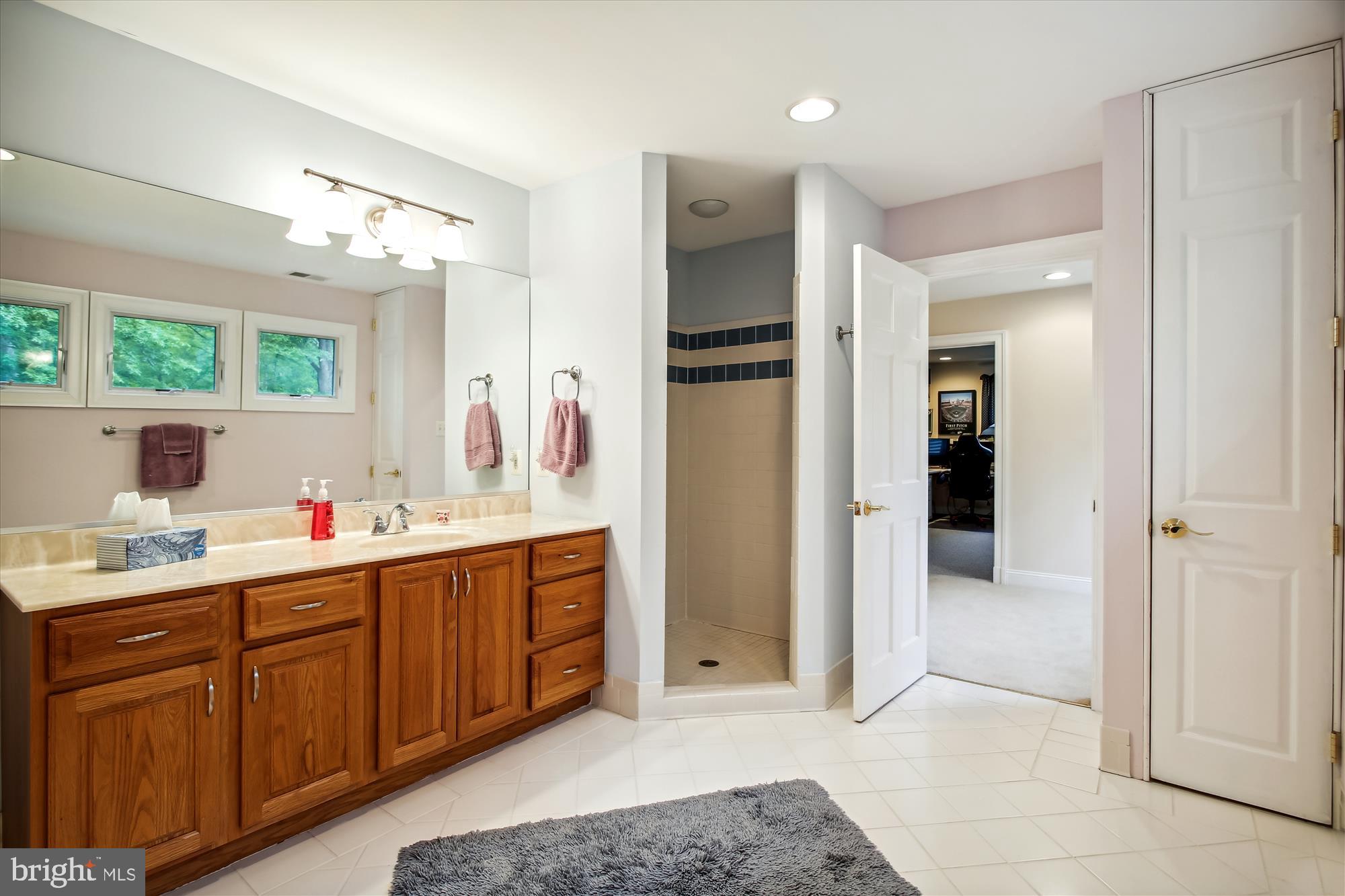 CHURCHTON - Residential