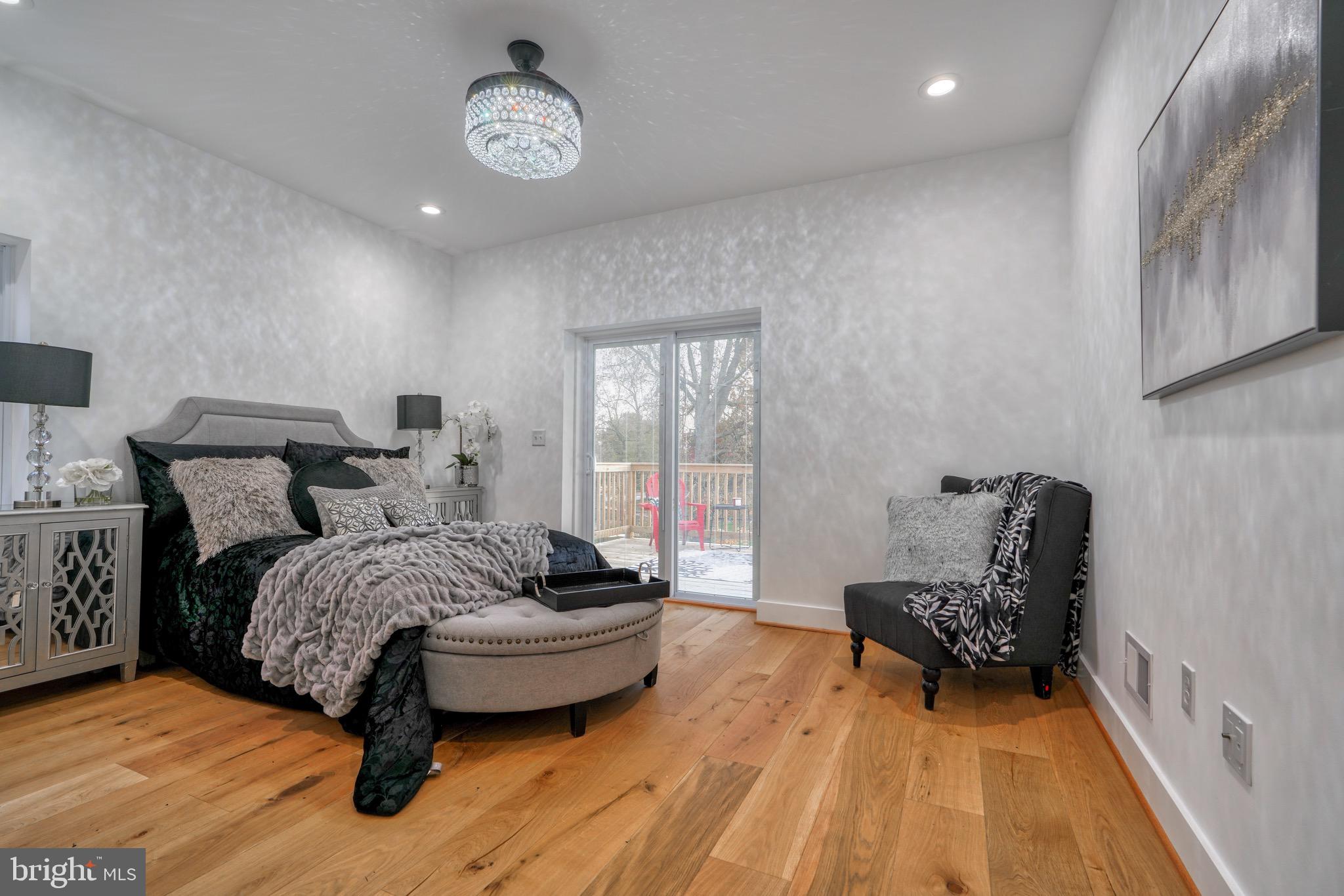 RESERVOIR HILL - Residential