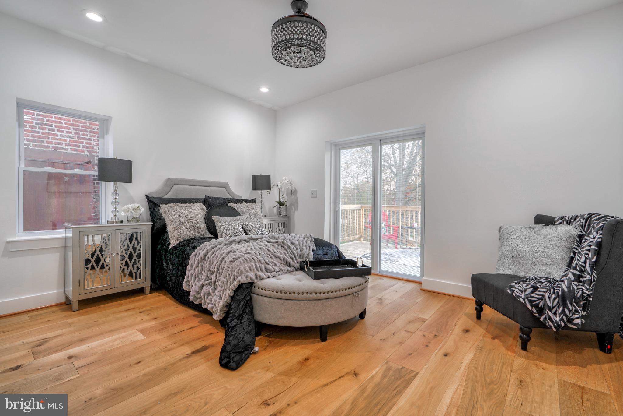 RESERVOIR HILL - Residential