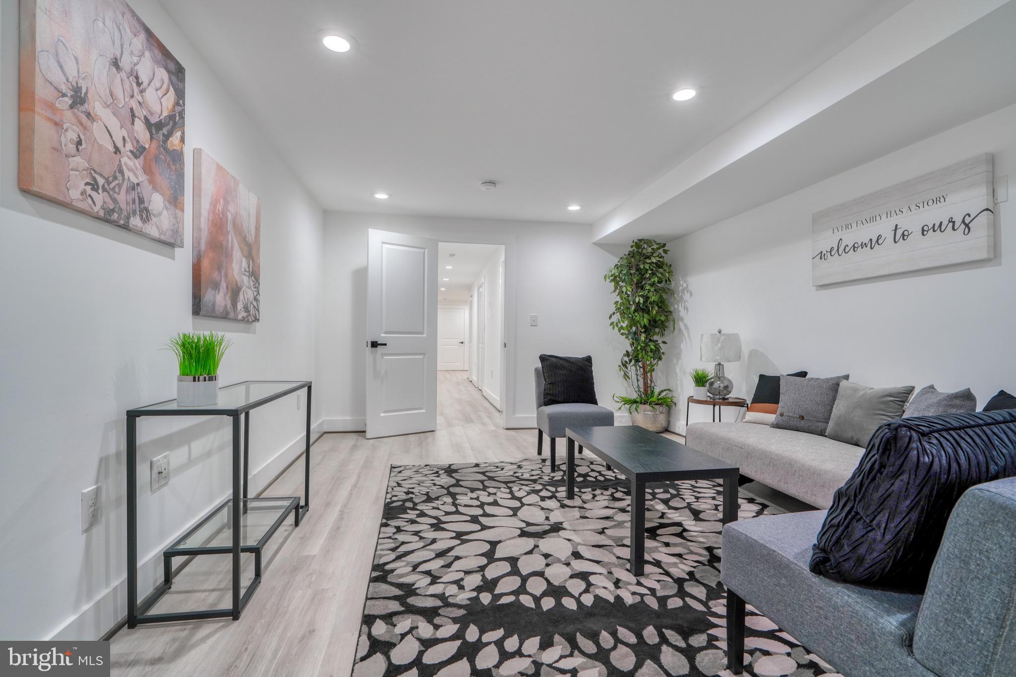 RESERVOIR HILL - Residential